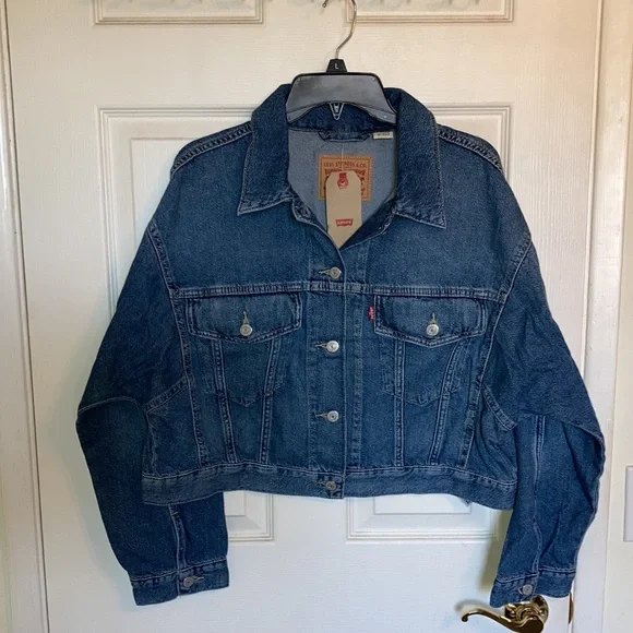 NWT Levi’s Cropped Denim Trucker Jacket MSRP $79.50 Eco Blue Denim - Picture 7 of 9